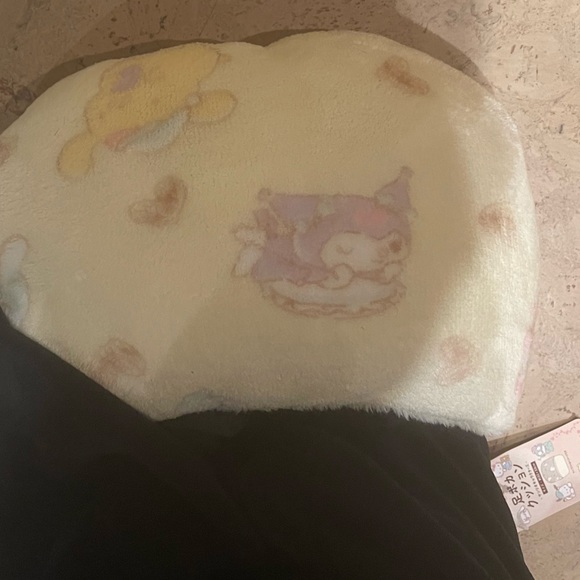☆ SANRIO plushie feet warmer ☆ - Picture 7 of 7